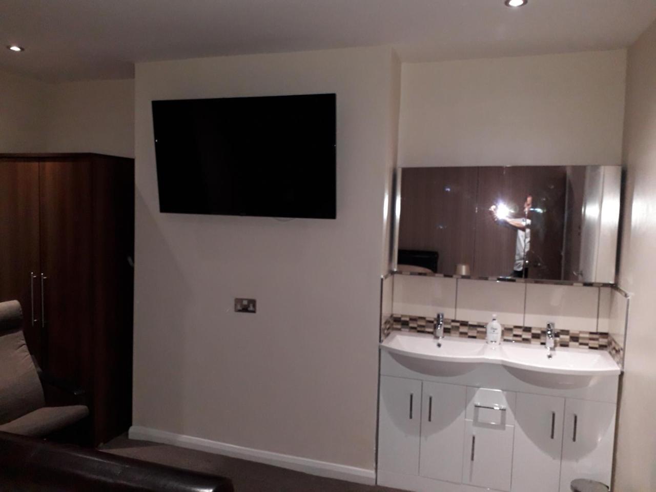 The Inn Guest House Newton Derbyshire Tibshelf Екстериор снимка