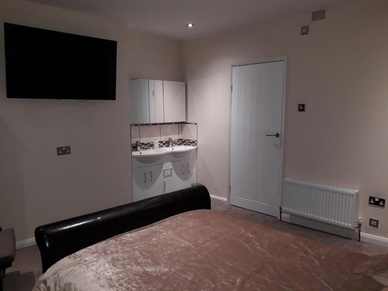 The Inn Guest House Newton Derbyshire Tibshelf Екстериор снимка